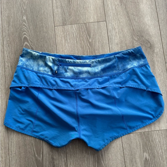 Lululemon Speed Shorts Size 10 Blue Tie Dye Waistband Lined Running Shorts - Picture 2 of 3